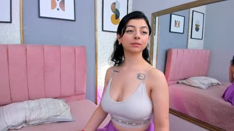 anntonellalopez online show from March 7, 10:43 pm