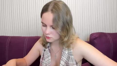 Snapshot of anny_love_you chatting on September 29, 1:10 pm anny_love_you online show from September 29, 1:10 pm