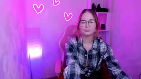 Anny online show from December 3, 8:48 am