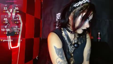 Annie online show from February 19, 10:20 pm