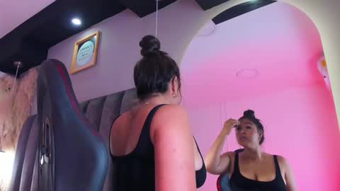 Anny  online show from January 13, 3:42 pm