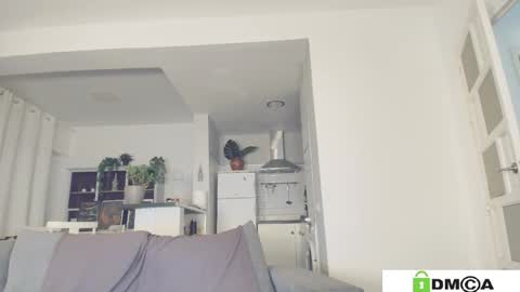 Sexy Ladybug online show from March 1, 11:14 am