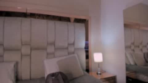 Anthonella Sweet online show from October 27, 11:21 am