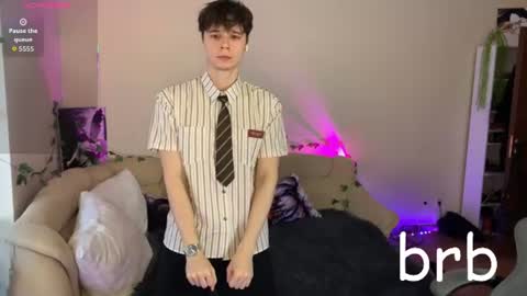 Anthony online show from June 11, 4:43 am