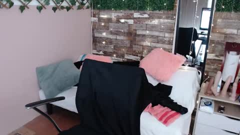 antolyh_c online show from March 4, 6:39 pm