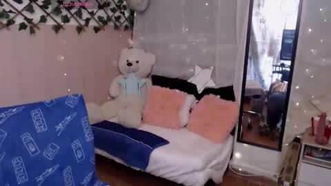 antolyh_c online show from October 14, 1:03 pm