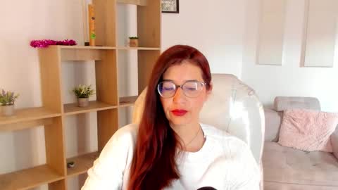 Snapshot of antoneella__ chatting on October 23, 12:17 pm Antonella online show from October 23, 12:17 pm