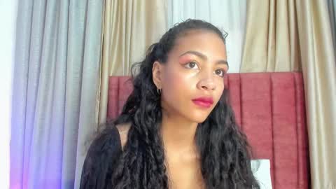 Snapshot of antonellahall_ chatting on March 7, 12:01 pm AntonellaHall  online show from March 7, 12:01 pm