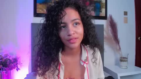 Snapshot of antonellahall_ chatting on September 29, 2:16 pm AntonellaHall  online show from September 29, 2:16 pm