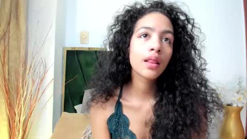Snapshot of antonellahall_ chatting on September 28, 2:15 pm AntonellaHall  online show from September 28, 2:15 pm