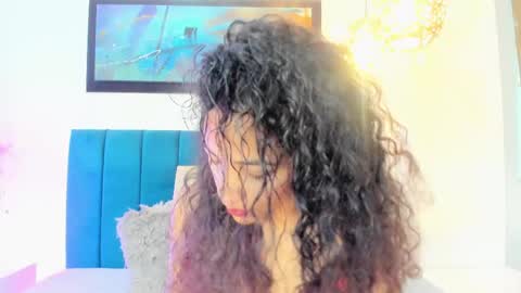 Snapshot of antonellahall_ chatting on March 4, 11:51 am AntonellaHall  online show from March 4, 11:51 am