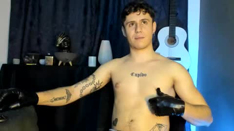 antonnello_ online show from October 26, 11:59 pm