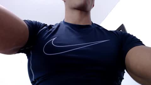 Instagram miguelangel1802  online show from March 25, 3:24 am