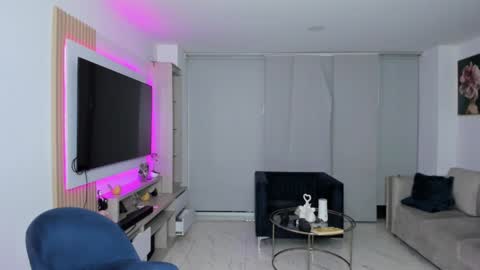 Maria Antonia online show from January 12, 1:53 am