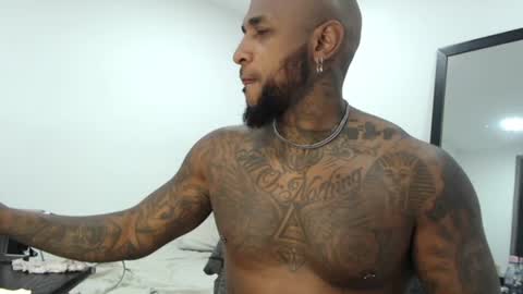 Snapshot of antwanblack11 chatting on October 3, 1:30 pm antwanblack11 online show from October 3, 1:30 pm