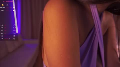  Sunday - start 0400 PM GMT -4 online show from September 11, 9:38 pm