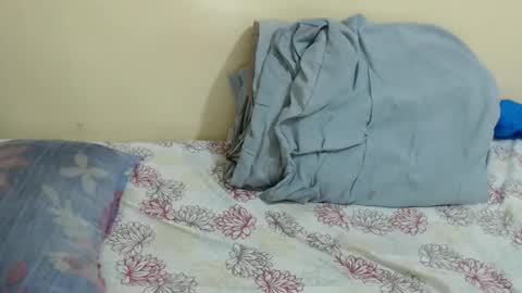 Gracious online show from February 1, 9:34 pm