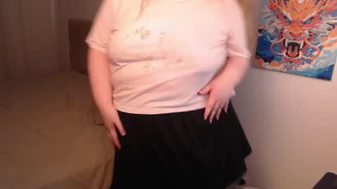 Anya Muna online show from December 12, 5:48 pm