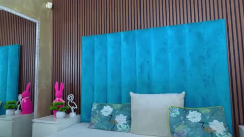 AnyaHappiness online show from March 31, 6:58 am