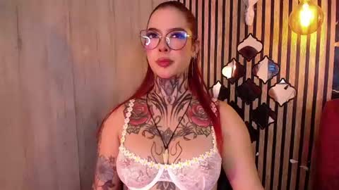 aphrodite__bloom online show from June 23, 11:44 pm