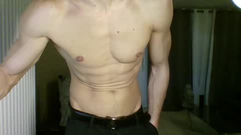 Snapshot of apollonfitx_69 chatting on March 6, 12:52 pm apollonfitx_69 online show from March 6, 12:52 pm