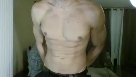 Snapshot of apollonfitx_69 chatting on March 5, 7:06 pm apollonfitx_69 online show from March 5, 7:06 pm