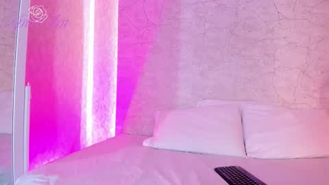 April online show from October 21, 6:29 am