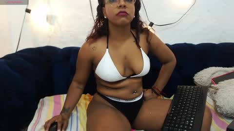 april y crystal online show from April 29, 5:18 pm