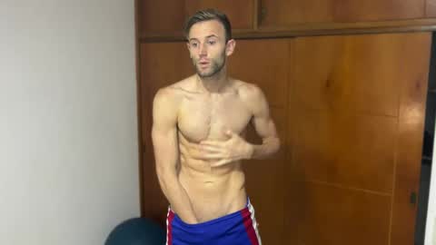 Aquilesmade online show from January 3, 3:44 pm