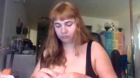 BustyPrincessLeila online show from December 1, 4:43 am