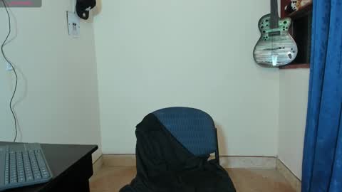 Snapshot of ares_johnsonn chatting on March 7, 2:12 pm Ares online show from March 7, 2:12 pm