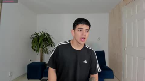 Snapshot of ares_johnsonn chatting on October 13, 12:18 pm Ares online show from October 13, 12:18 pm