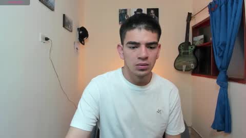 Snapshot of ares_johnsonn chatting on February 6, 12:15 pm Ares online show from February 6, 12:15 pm