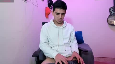 Snapshot of ares_johnsonn chatting on February 16, 4:10 pm Ares online show from February 16, 4:10 pm