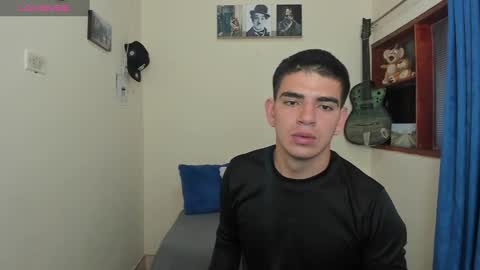 Snapshot of ares_johnsonn chatting on February 9, 10:21 pm Ares online show from February 9, 10:21 pm