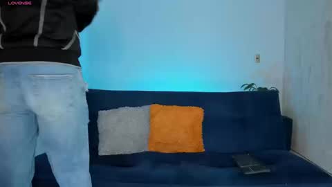 Snapshot of ares_johnsonn chatting on September 10, 2:18 pm Ares online show from September 10, 2:18 pm
