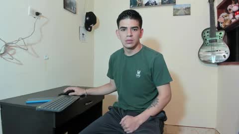 Snapshot of ares_johnsonn chatting on March 12, 11:31 am Ares online show from March 12, 11:31 am