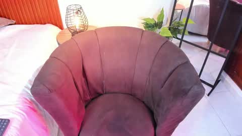 Snapshot of aress444 chatting on October 8, 8:53 am aress444 online show from October 8, 8:53 am