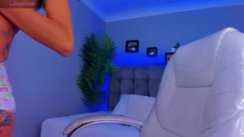 Ari online show from February 20, 3:50 am