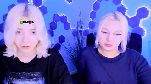 aria_blaze_ online show from March 17, 9:58 am