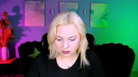 aria_blaze_ online show from May 4, 9:05 am