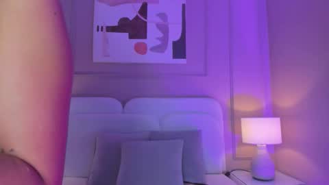 Snapshot of aria_greco chatting on September 16, 3:41 am Aria online show from September 16, 3:41 am