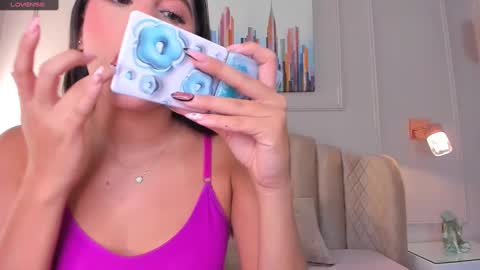 Snapshot of aria_greco chatting on March 6, 3:24 am Aria online show from March 6, 3:24 am