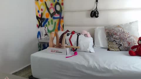 aria online show from January 30, 11:55 am