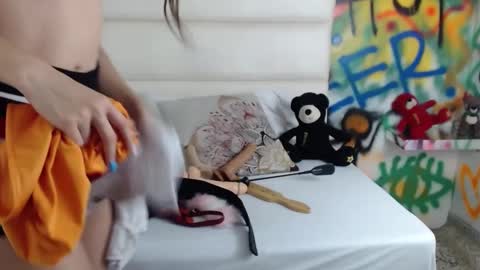 aria online show from March 10, 12:17 pm