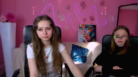 aria_voss_ online show from May 15, 5:49 am