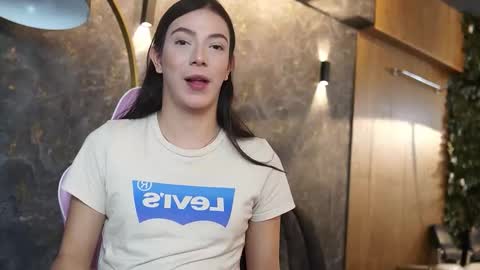 Ariaa online show from January 5, 6:33 pm