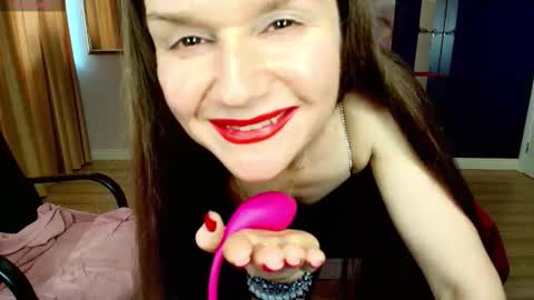 AriaGray online show from January 17, 9:30 am