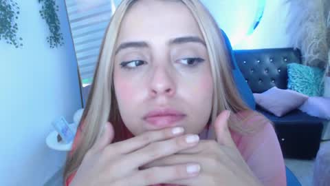 ariah_cute online show from March 31, 7:58 pm