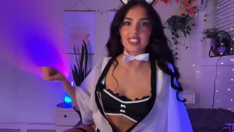 Aria  online show from November 1, 12:22 am